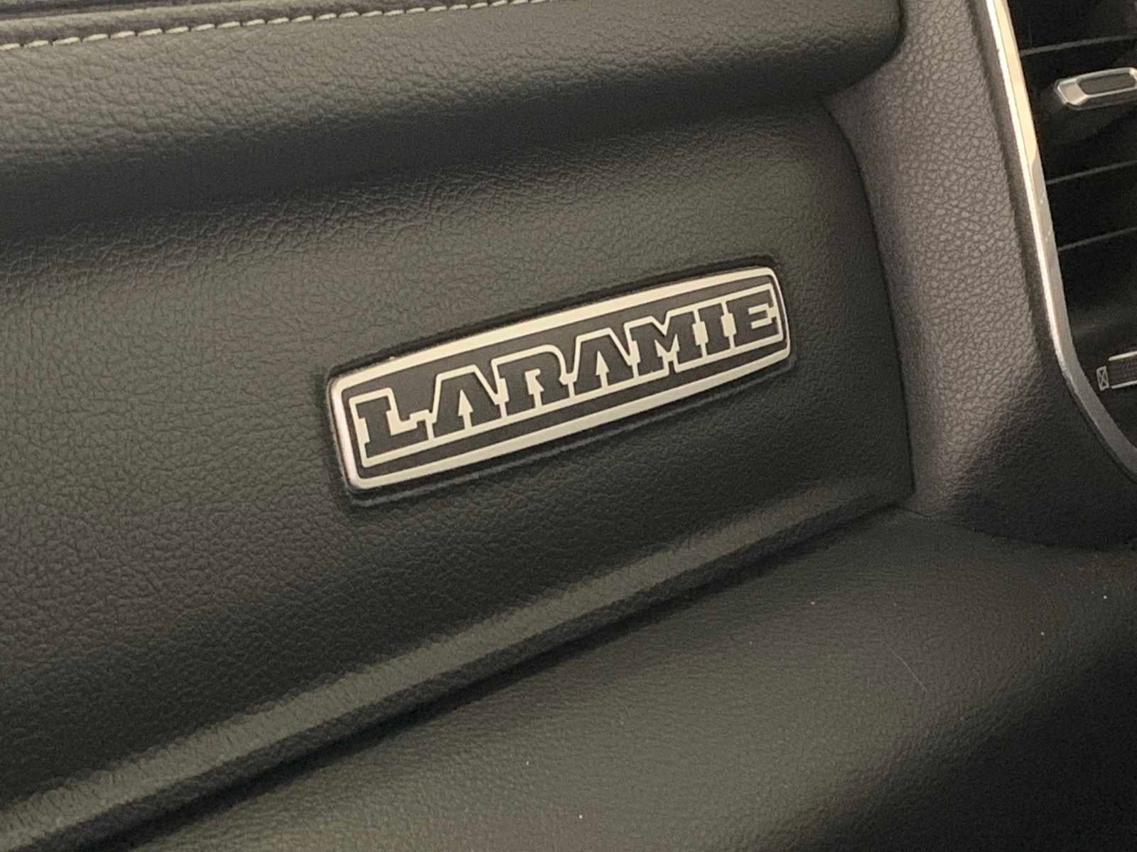 2020 RAM 1500 Laramie 4x2 Crew Cab 57 Box
